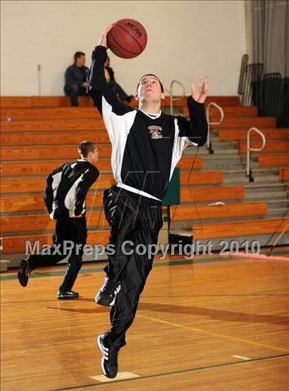 Thumbnail 3 in Croton-Harmon vs. Westlake (Putnam Challenge) photogallery.