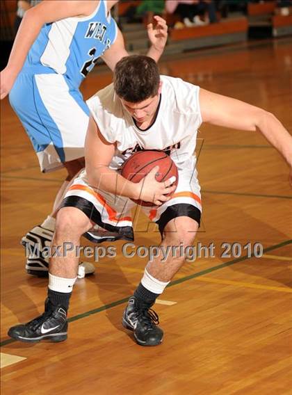 Thumbnail 1 in Croton-Harmon vs. Westlake (Putnam Challenge) photogallery.
