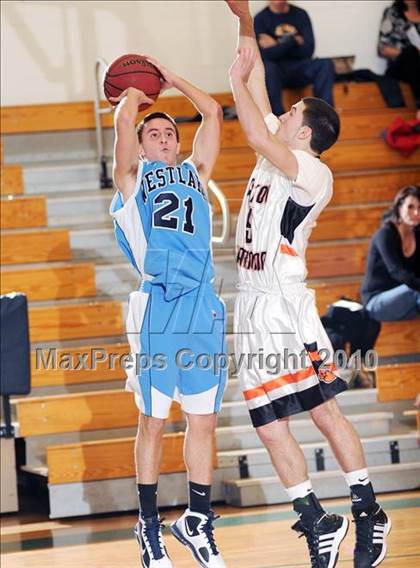Thumbnail 2 in Croton-Harmon vs. Westlake (Putnam Challenge) photogallery.