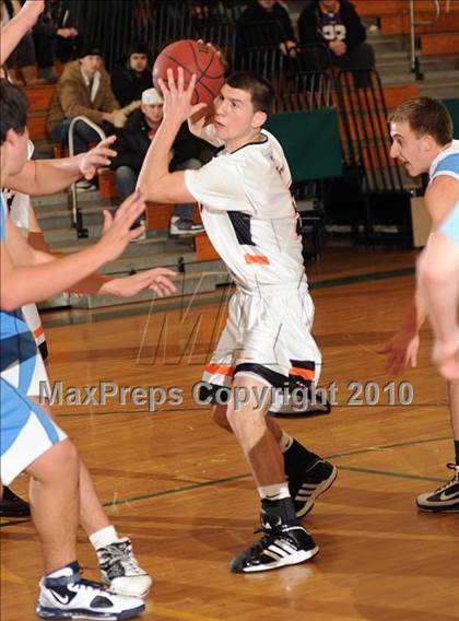 Thumbnail 1 in Croton-Harmon vs. Westlake (Putnam Challenge) photogallery.