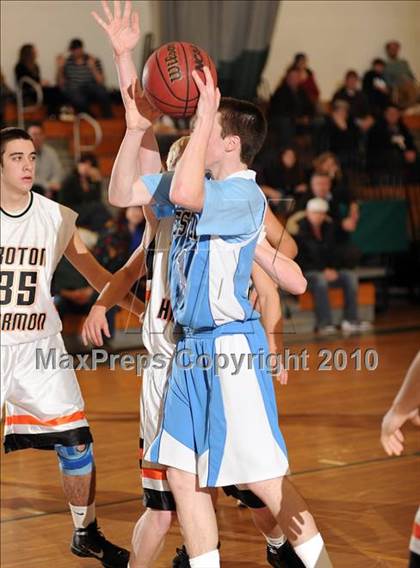 Thumbnail 3 in Croton-Harmon vs. Westlake (Putnam Challenge) photogallery.