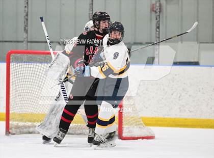 Thumbnail 1 in New Canaan @ Simsbury photogallery.