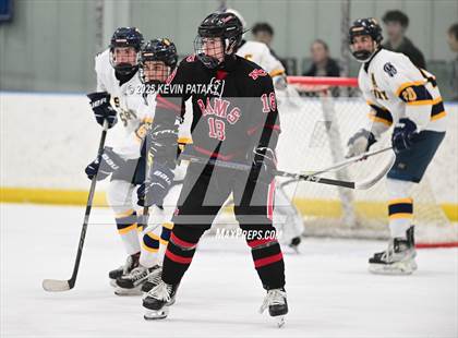 Thumbnail 2 in New Canaan @ Simsbury photogallery.