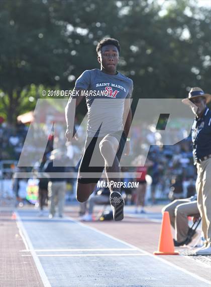 Thumbnail 2 in CIF State Track and Field Championships (Boys Triple Jump Qualifying) photogallery.