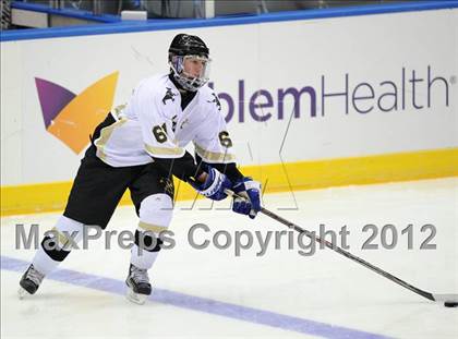 Thumbnail 1 in Iona Prep @ St. Anthony's (Islanders Nassau Coliseum Series) photogallery.