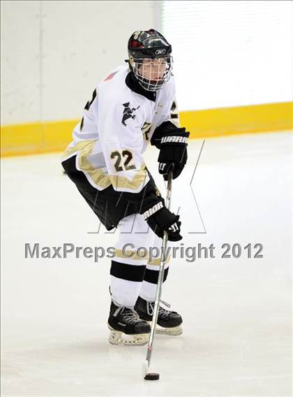 Thumbnail 3 in Iona Prep @ St. Anthony's (Islanders Nassau Coliseum Series) photogallery.