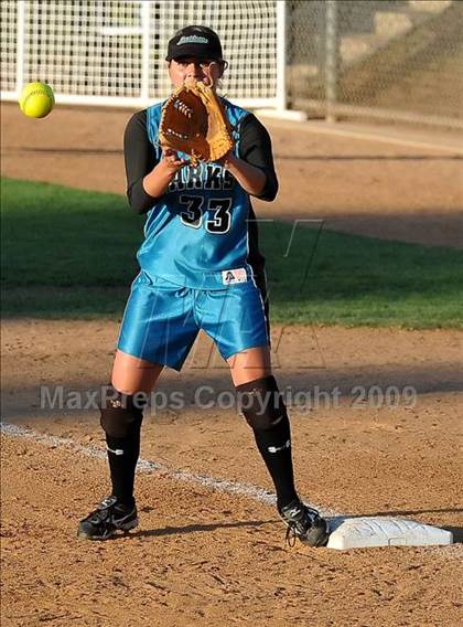 Thumbnail 1 in Santiago vs Norco (CIF SS D1 Final) photogallery.