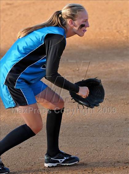 Thumbnail 1 in Santiago vs Norco (CIF SS D1 Final) photogallery.