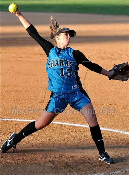 Thumbnail 2 in Santiago vs Norco (CIF SS D1 Final) photogallery.