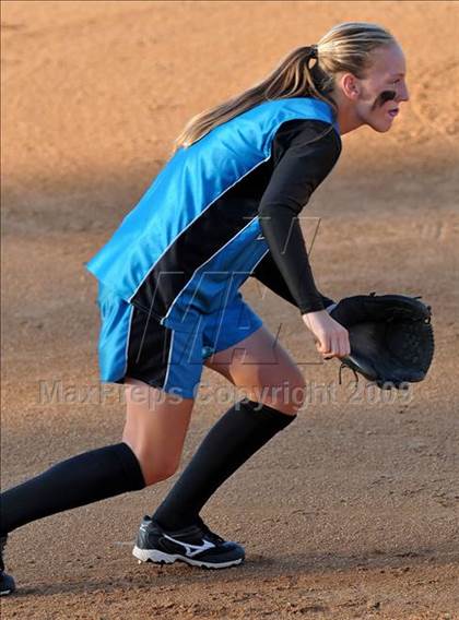 Thumbnail 2 in Santiago vs Norco (CIF SS D1 Final) photogallery.