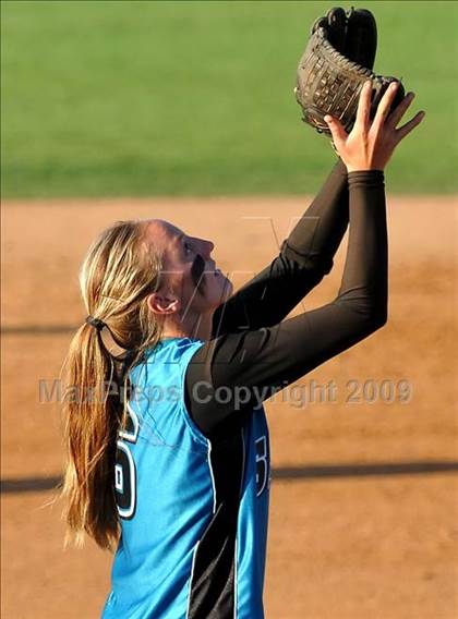 Thumbnail 1 in Santiago vs Norco (CIF SS D1 Final) photogallery.
