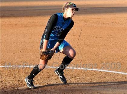 Thumbnail 3 in Santiago vs Norco (CIF SS D1 Final) photogallery.