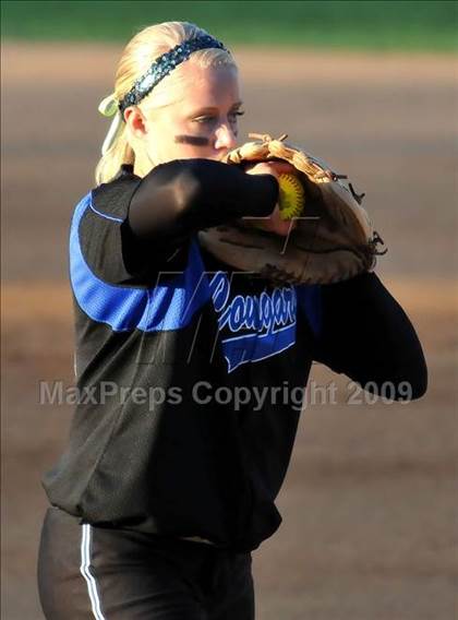 Thumbnail 3 in Santiago vs Norco (CIF SS D1 Final) photogallery.