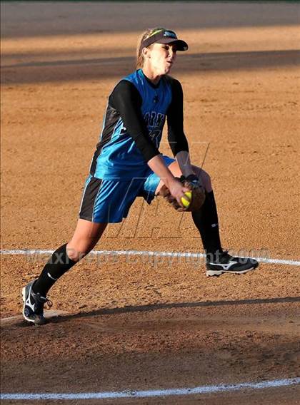 Thumbnail 1 in Santiago vs Norco (CIF SS D1 Final) photogallery.