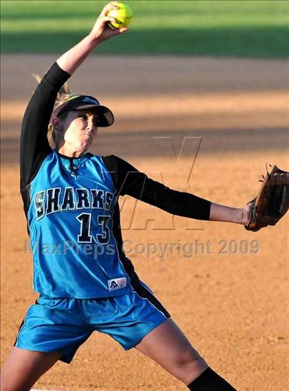 Thumbnail 3 in Santiago vs Norco (CIF SS D1 Final) photogallery.
