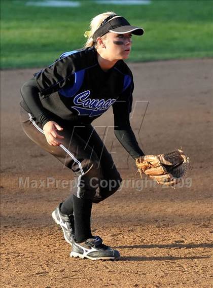 Thumbnail 1 in Santiago vs Norco (CIF SS D1 Final) photogallery.