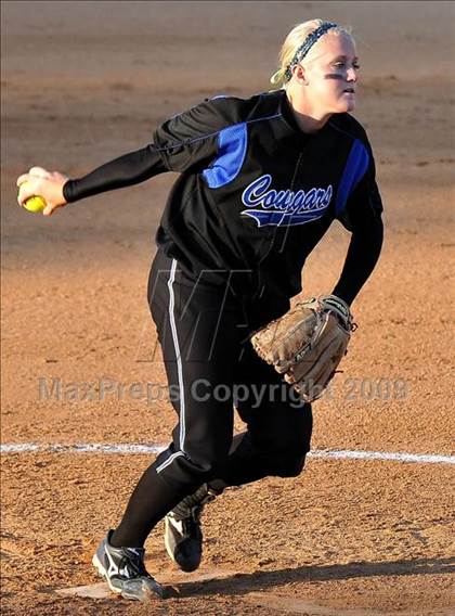 Thumbnail 3 in Santiago vs Norco (CIF SS D1 Final) photogallery.