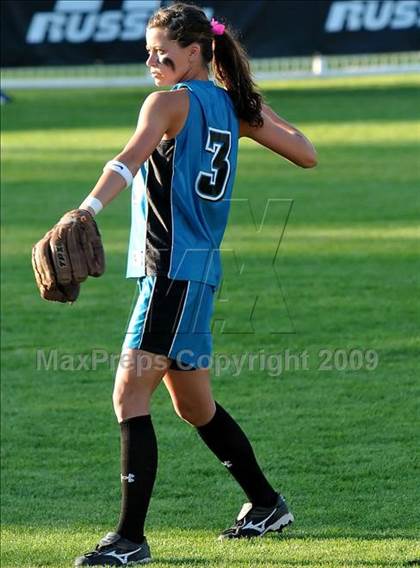 Thumbnail 2 in Santiago vs Norco (CIF SS D1 Final) photogallery.