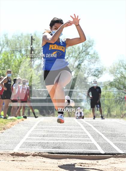 Thumbnail 1 in NMAA 2A District 5 Championships photogallery.