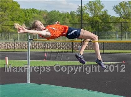 Thumbnail 3 in Wolverine Track Classic (Girls) photogallery.