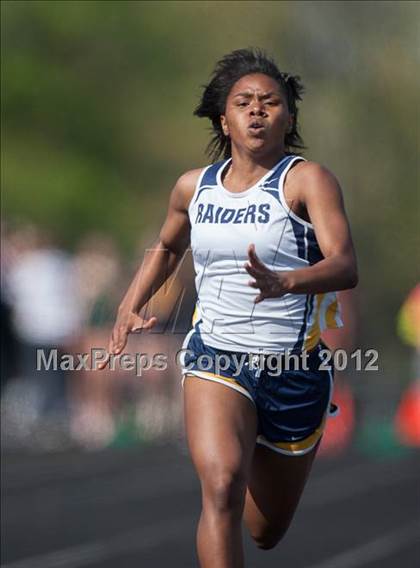Thumbnail 2 in Wolverine Track Classic (Girls) photogallery.