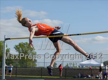 Thumbnail 3 in Wolverine Track Classic (Girls) photogallery.