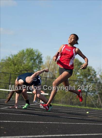 Thumbnail 1 in Wolverine Track Classic (Girls) photogallery.