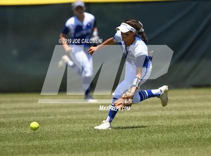 Thumbnail 1 in O'Connor vs MacArthur [Douglas] (UIL 6A Bi District) photogallery.