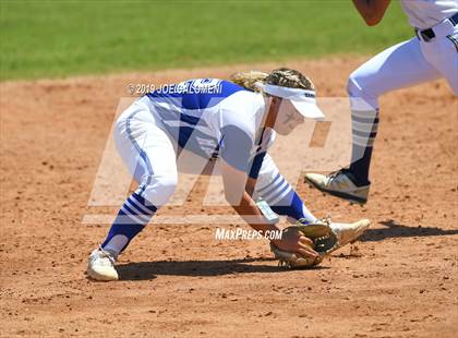 Thumbnail 3 in O'Connor vs MacArthur [Douglas] (UIL 6A Bi District) photogallery.