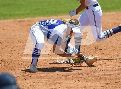 Thumbnail 1 in O'Connor vs MacArthur [Douglas] (UIL 6A Bi District) photogallery.