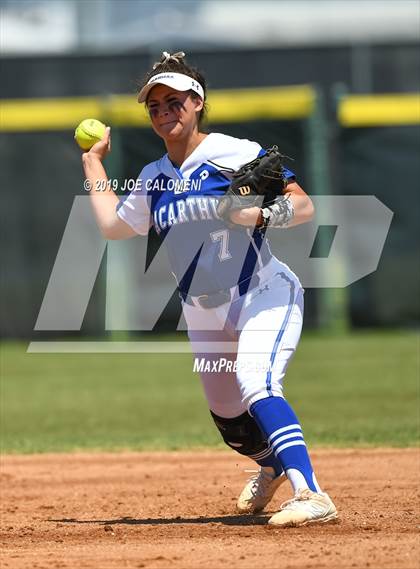 Thumbnail 2 in O'Connor vs MacArthur [Douglas] (UIL 6A Bi District) photogallery.