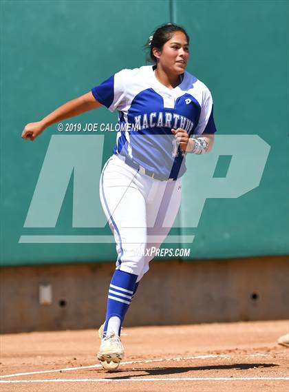 Thumbnail 1 in O'Connor vs MacArthur [Douglas] (UIL 6A Bi District) photogallery.