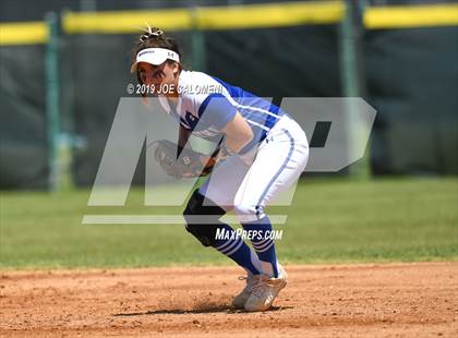 Thumbnail 1 in O'Connor vs MacArthur [Douglas] (UIL 6A Bi District) photogallery.