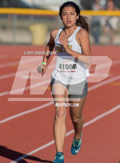 Thumbnail 3 in Simi Valley Track and Field Invitational (Girls Events) photogallery.