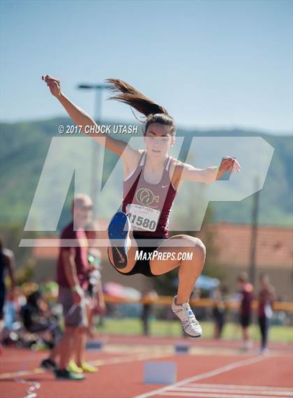 Thumbnail 3 in Simi Valley Track and Field Invitational (Girls Events) photogallery.