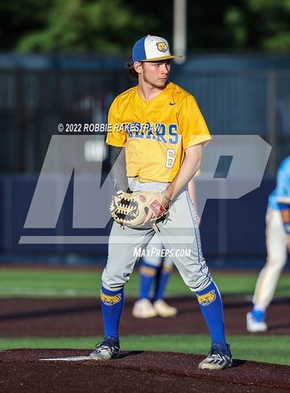Thumbnail 1 in Brownsboro vs. Sunnyvale (UIL 4A Region II Bi-District Playoff) photogallery.