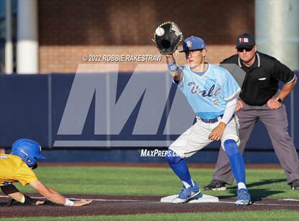 Thumbnail 3 in Brownsboro vs. Sunnyvale (UIL 4A Region II Bi-District Playoff) photogallery.