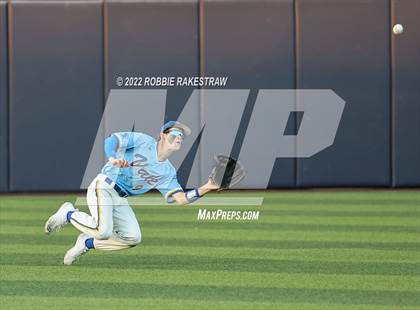 Thumbnail 1 in Brownsboro vs. Sunnyvale (UIL 4A Region II Bi-District Playoff) photogallery.