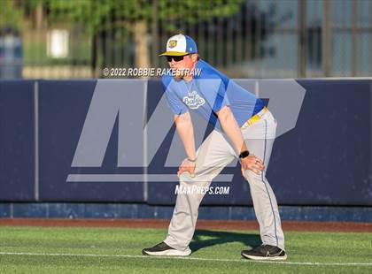 Thumbnail 2 in Brownsboro vs. Sunnyvale (UIL 4A Region II Bi-District Playoff) photogallery.