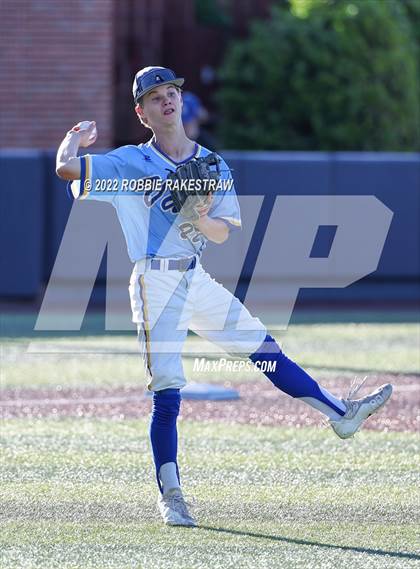 Thumbnail 2 in Brownsboro vs. Sunnyvale (UIL 4A Region II Bi-District Playoff) photogallery.