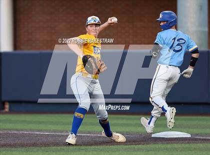 Thumbnail 1 in Brownsboro vs. Sunnyvale (UIL 4A Region II Bi-District Playoff) photogallery.