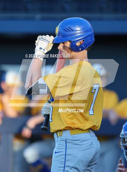 Thumbnail 2 in Brownsboro vs. Sunnyvale (UIL 4A Region II Bi-District Playoff) photogallery.