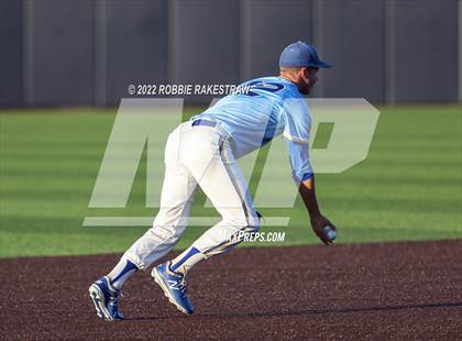 Thumbnail 1 in Brownsboro vs. Sunnyvale (UIL 4A Region II Bi-District Playoff) photogallery.