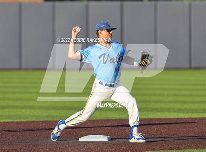 Thumbnail 2 in Brownsboro vs. Sunnyvale (UIL 4A Region II Bi-District Playoff) photogallery.