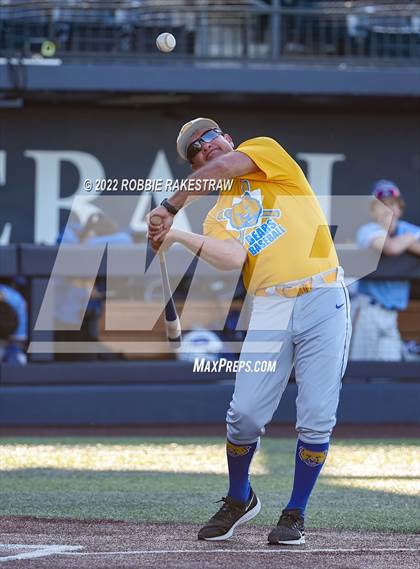 Thumbnail 1 in Brownsboro vs. Sunnyvale (UIL 4A Region II Bi-District Playoff) photogallery.