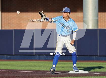 Thumbnail 1 in Brownsboro vs. Sunnyvale (UIL 4A Region II Bi-District Playoff) photogallery.