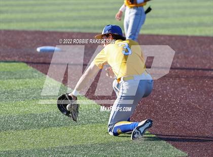 Thumbnail 1 in Brownsboro vs. Sunnyvale (UIL 4A Region II Bi-District Playoff) photogallery.