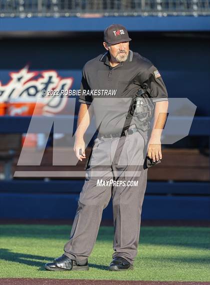 Thumbnail 3 in Brownsboro vs. Sunnyvale (UIL 4A Region II Bi-District Playoff) photogallery.
