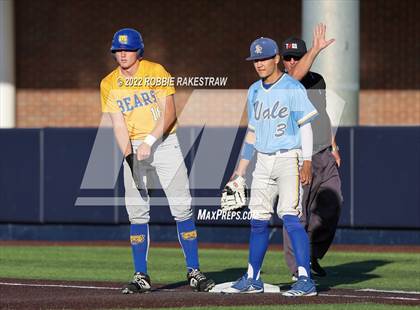 Thumbnail 2 in Brownsboro vs. Sunnyvale (UIL 4A Region II Bi-District Playoff) photogallery.