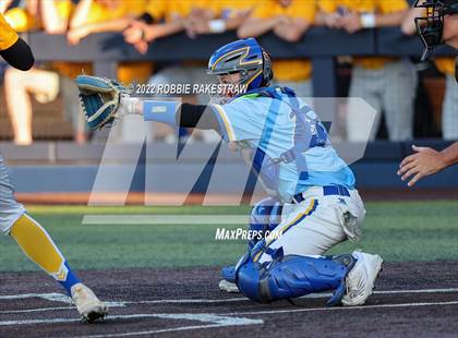 Thumbnail 3 in Brownsboro vs. Sunnyvale (UIL 4A Region II Bi-District Playoff) photogallery.
